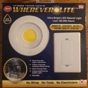 Portable battery light